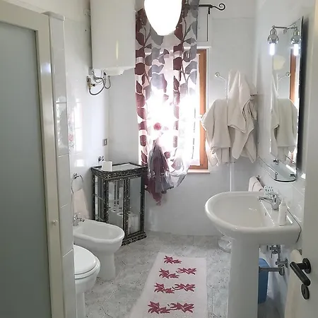 Magralu 2 Bed & Breakfast
