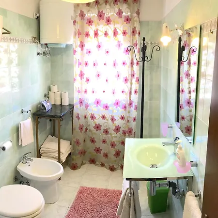 Magralu 2 3* 알게로