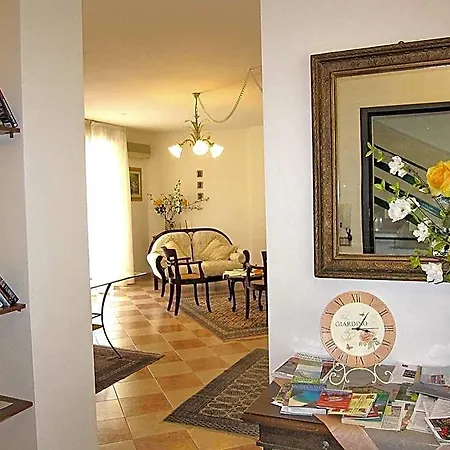Magralu 2 Bed and breakfast