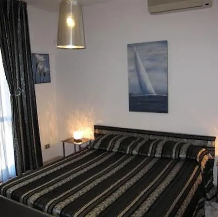 Alojamento de Acomodação e Pequeno-almoço Magralu 2