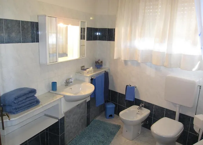 Magralu 2 Bed & Breakfast